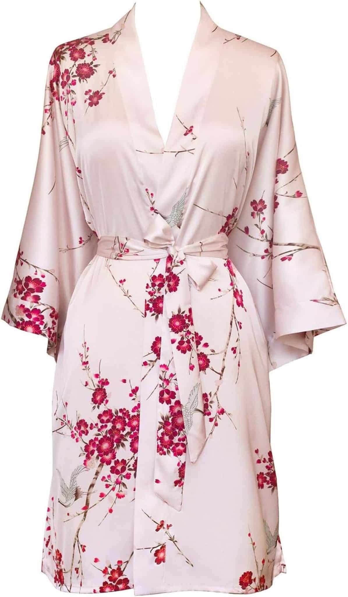 Avis sur le kimono charmeuse Kim+ONO : l'élégance florale en rose
