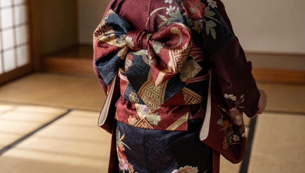 Comment faire un nœud d'obi japonais ?