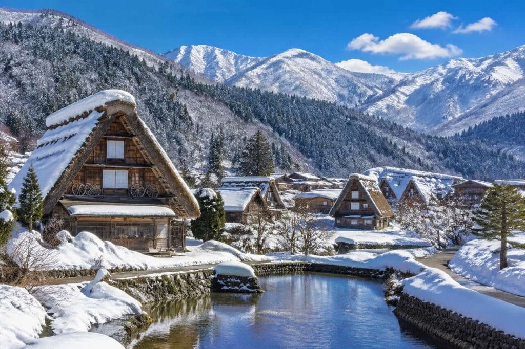 Voyage dans les Alpes japonaises : kanazawa et Shirakawa-go en 3 jours