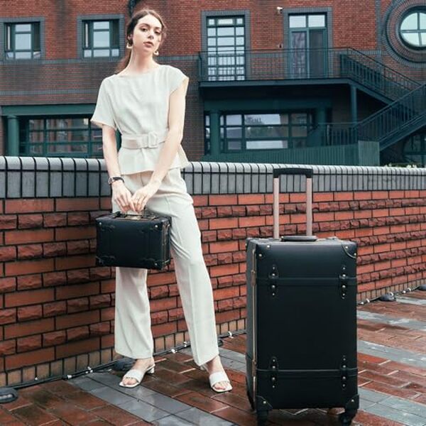 Découvrez notre avis détaillé sur l'ensemble valise vintage Urecity avec verrouillage numérique 4 roues : qualité, design et sécurité pour vos voyages. 