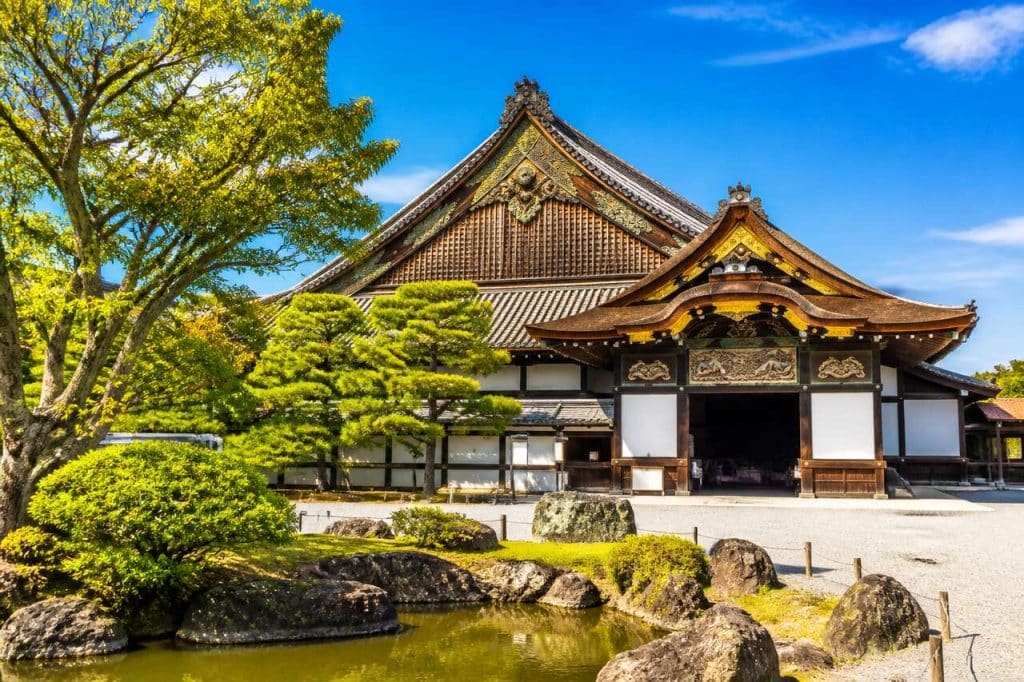 Château Nijô à kyoto : découvrez son histoire et ses secrets